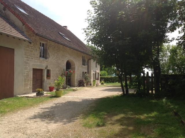Chez Robert Et Catherine Dompierre-sur-Mont Exteriör bild